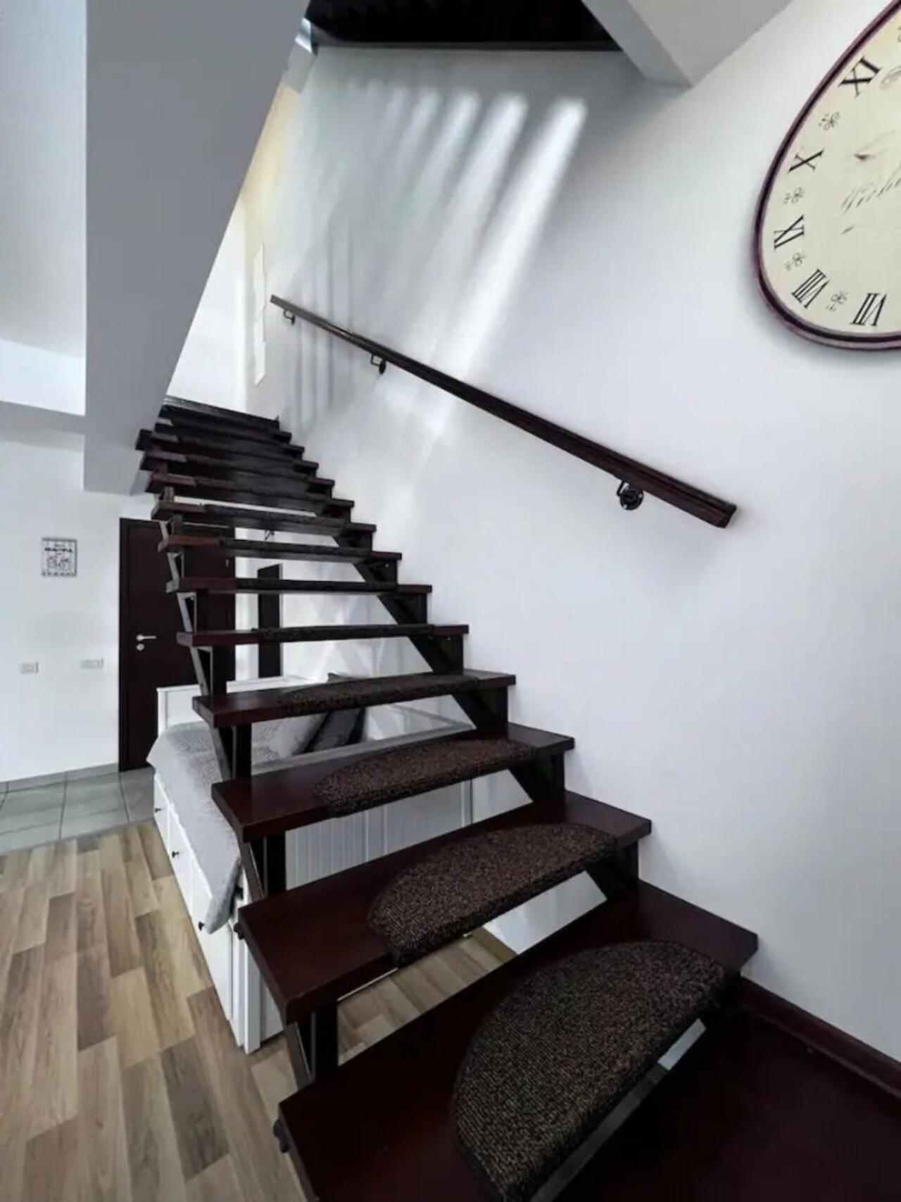 Luminoasa Cu Curte Privata * Bucarest